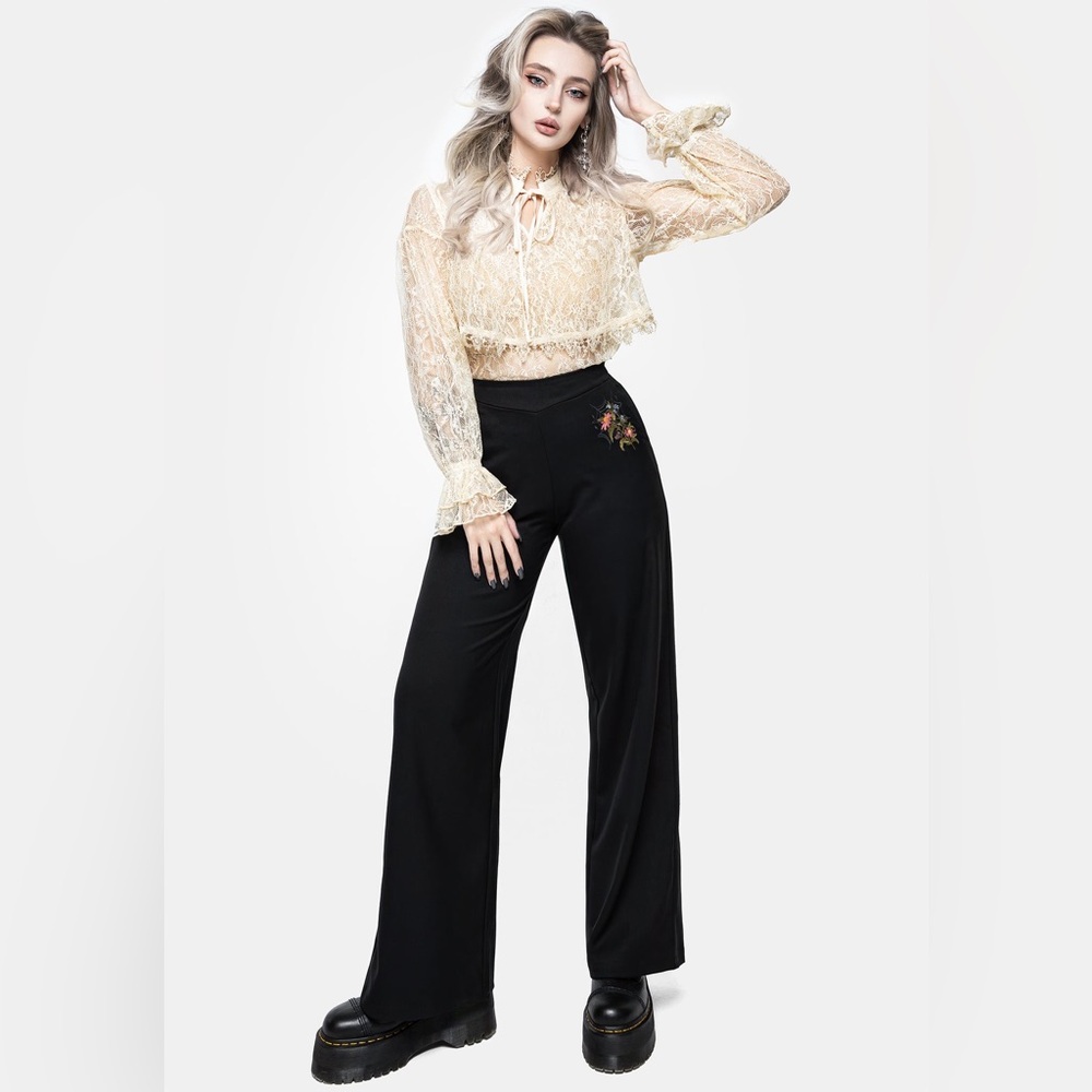 Disturbia Cream Lace Ruffle Blouse - Picture 5 of 7